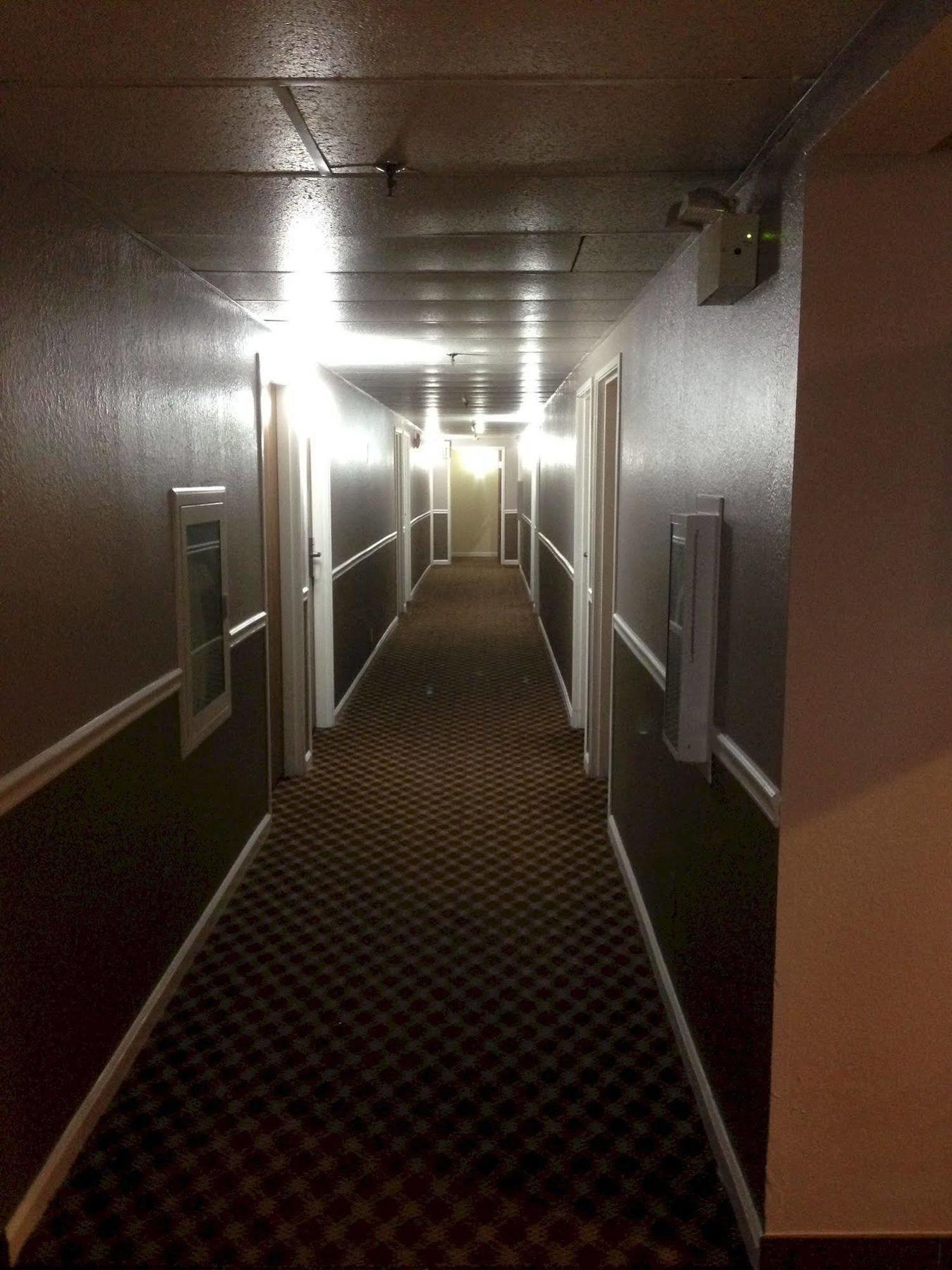 Super 8 By Wyndham Motel