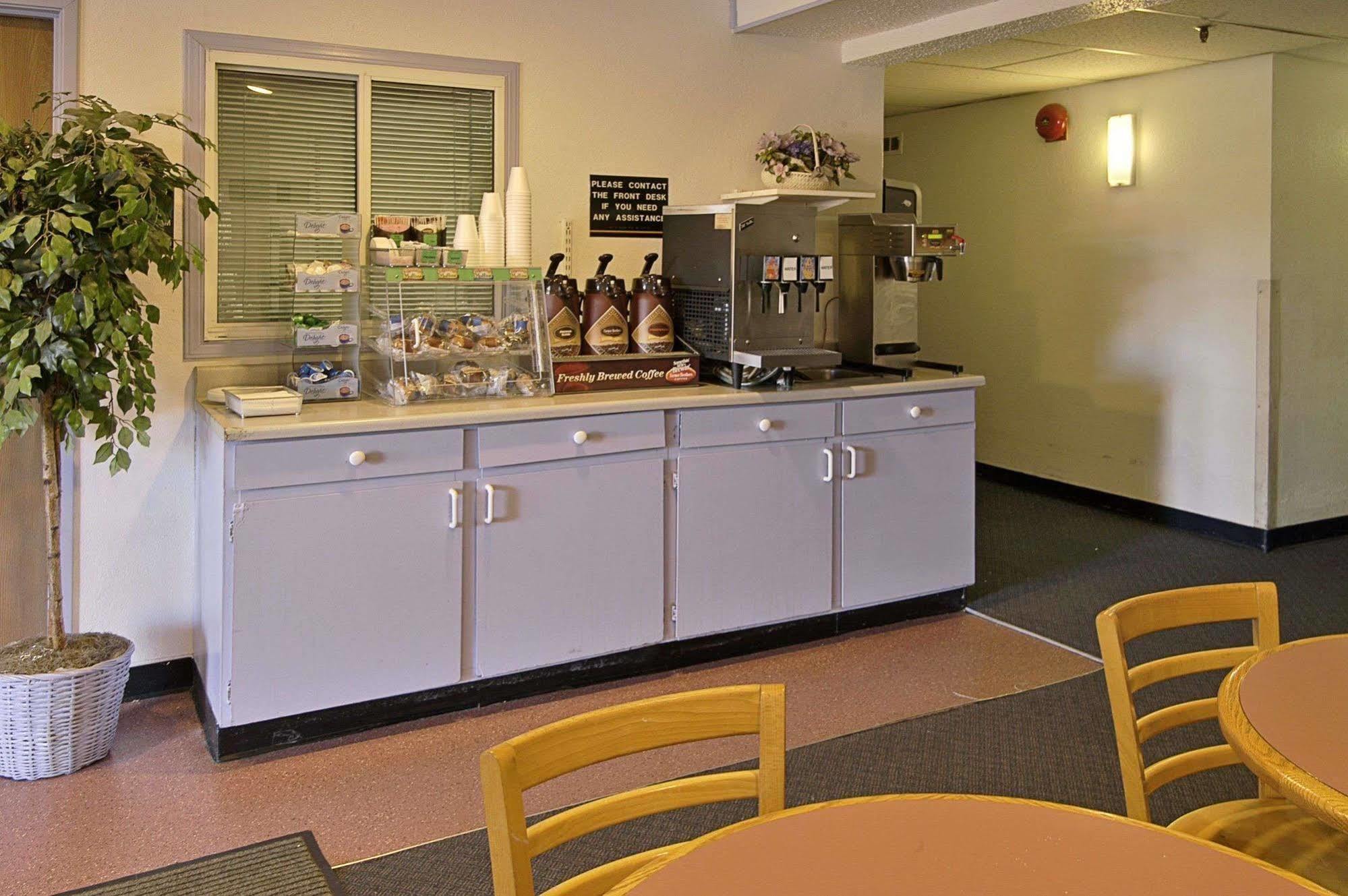Super 8 By Wyndham Vacaville